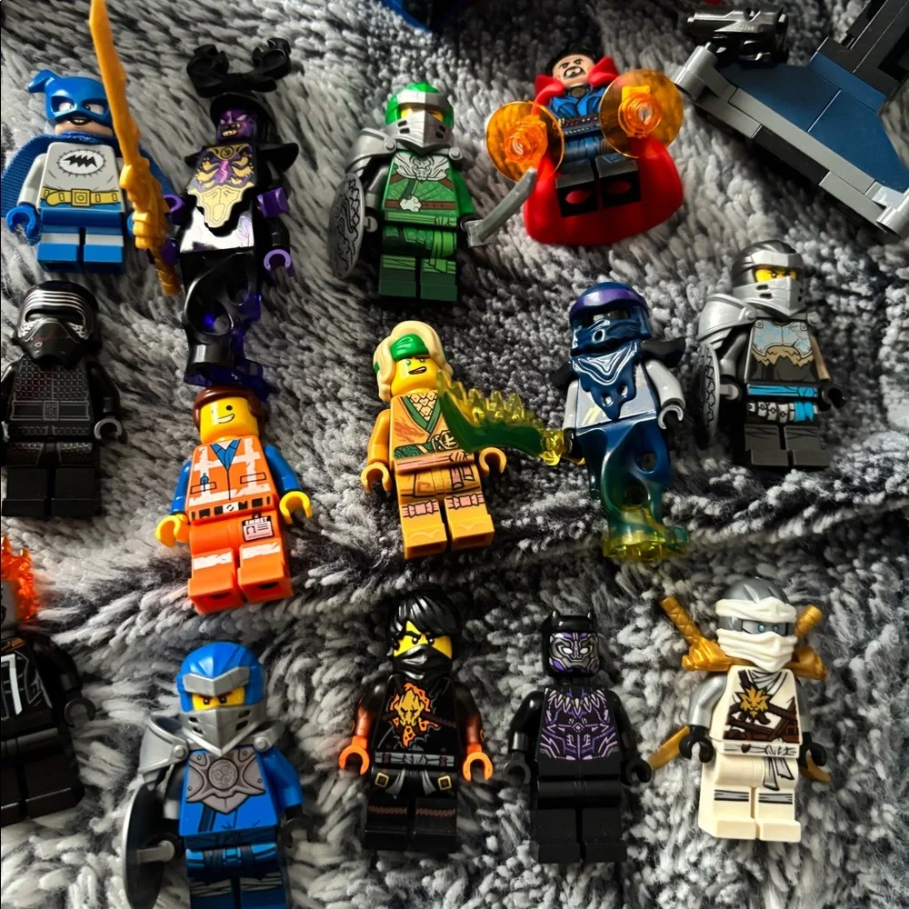Huge LEGO lot for sale - Picture 3 of 4